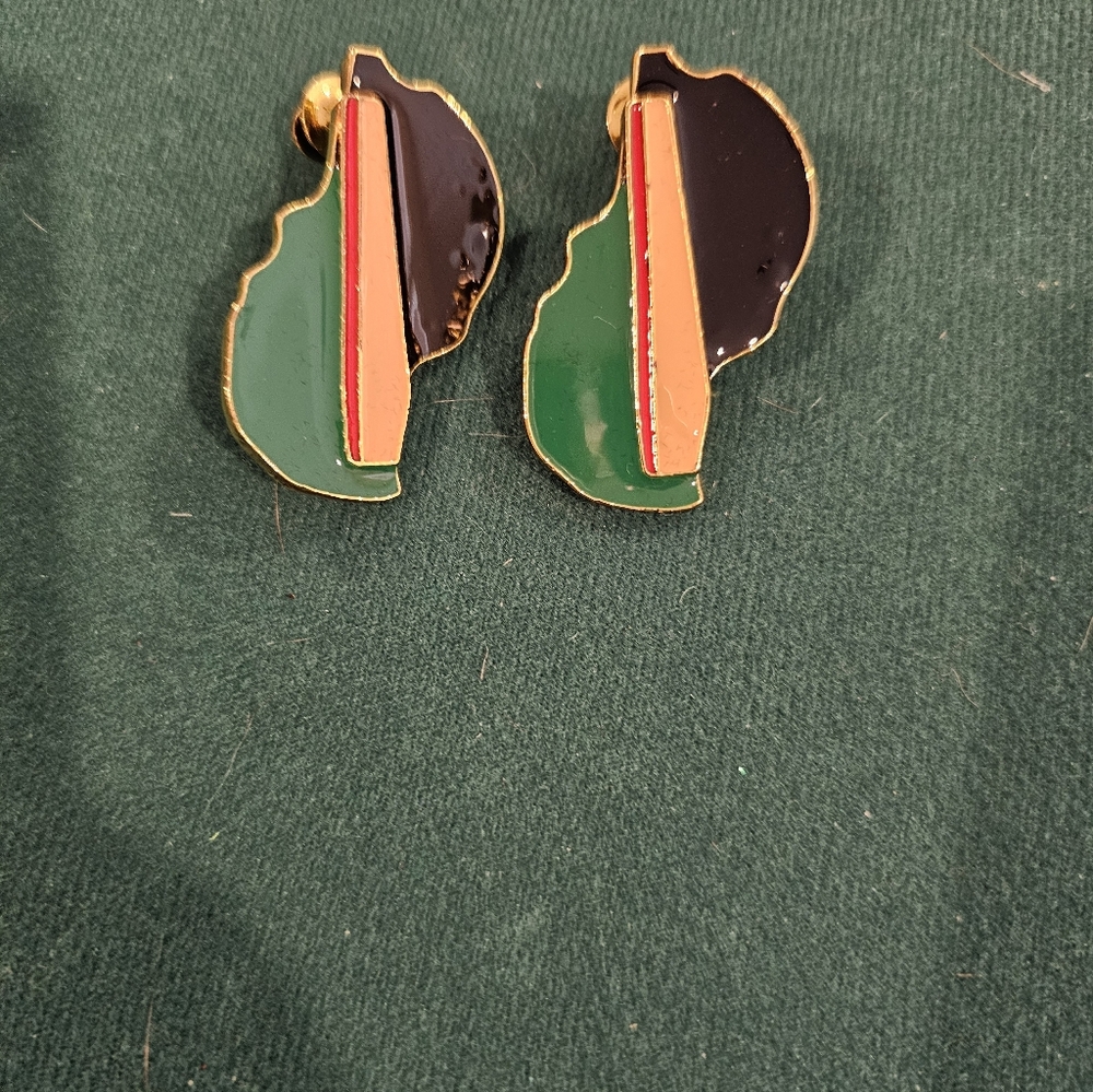 Sassy Jones Aida Dangle earrings